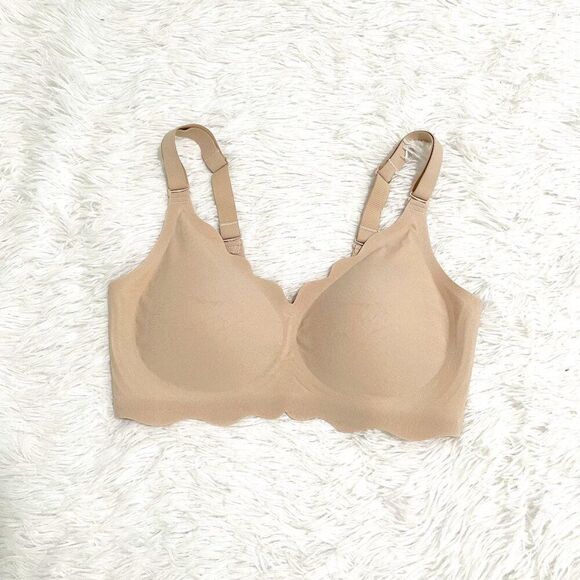 No brand Other - Women Floral Wireless Bra Light Support in Cream Size Small